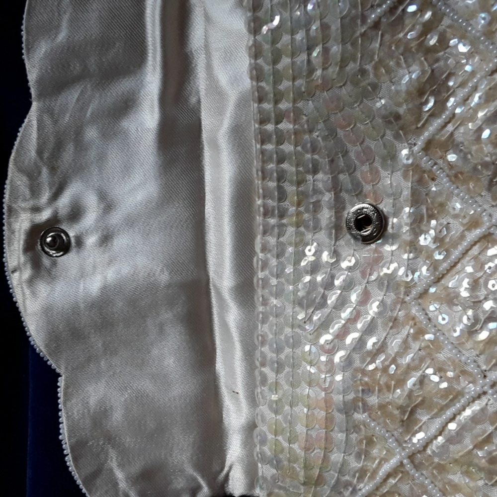 Purse - Picture 3 of 3